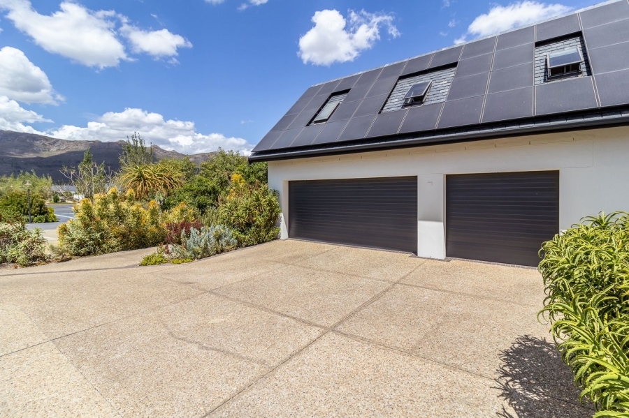 4 Bedroom Property for Sale in Pearl Valley at Val de Vie Western Cape